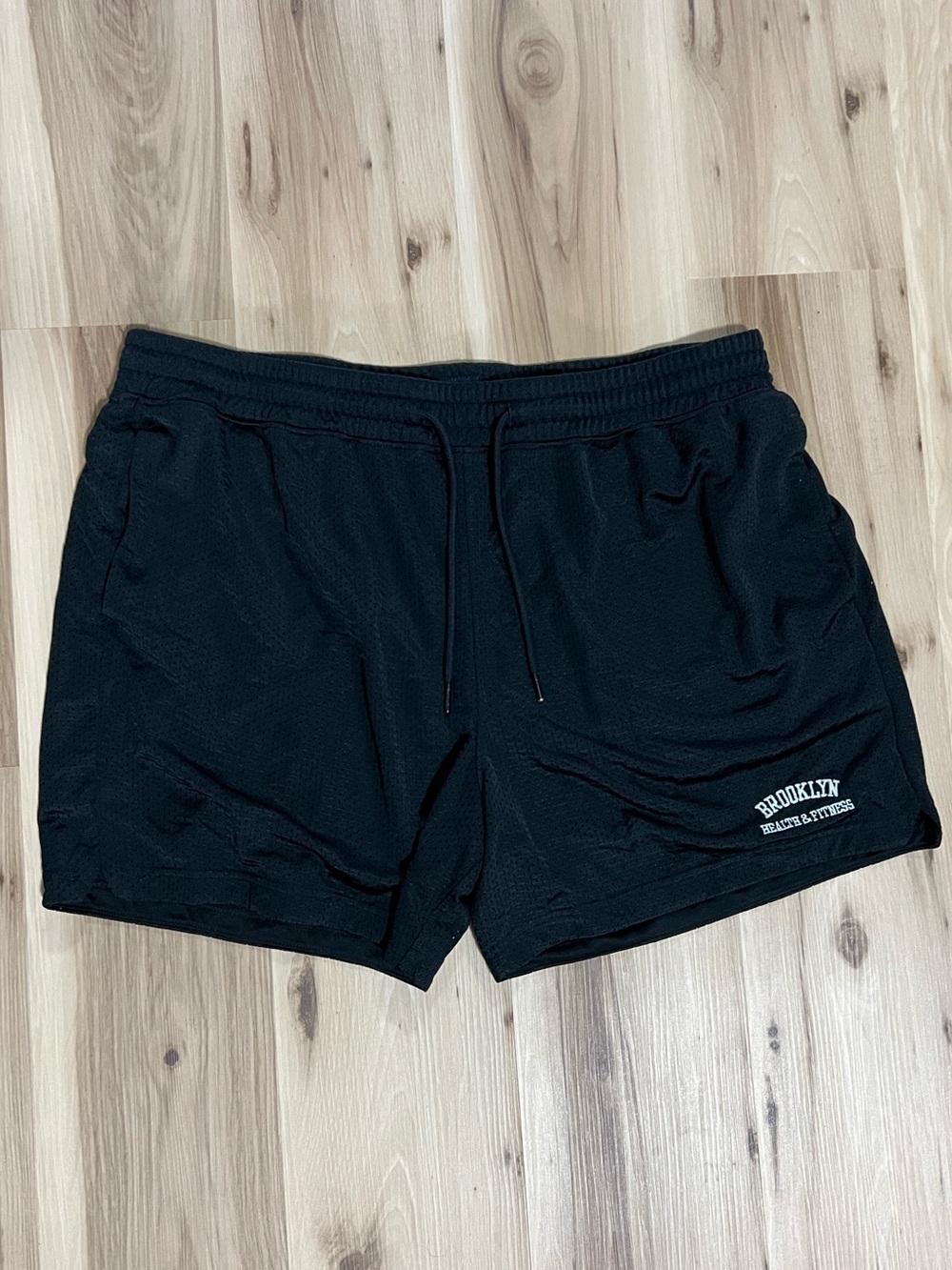 Abercrombie & Fitch Black Mesh Brooklyn
Health and Fitness Club 5" Shorts Mens
